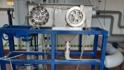 Floating Oil Skimmer for Oil Removal
