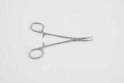 Curved Hemostatic Clamps, One- and Two-Pronged, 140 mm, Model VZ-3-21-1