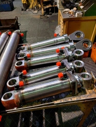  Hydro Cylinder BG 10.43.02.110 (01) - Compact Hydraulic Actuator