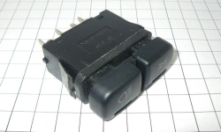 Switch for controlling vehicle lights – Model 883.3709