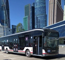 Alcor XT12 Low-Floor Trolleybus 5214-0000010 Model 5214-0000010-00