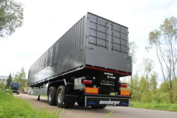 Dual-Axle Platform Semi-Trailer SP-272 for Cargo Transport