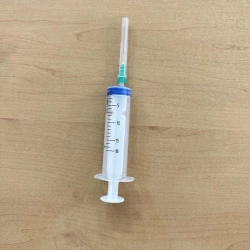 Sterile Single-Use Luer Injection Syringe 18ml with Needle