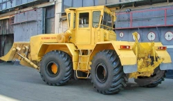 Universal Wheel Bulldozer for Earth Moving Kirovec K-703MA-12-03