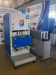 Semi-automatic blowing machine of series (type) PV model PV-700-U