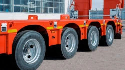 Specialized Heavy-Duty Semi-Trailer Tverstroyma 993941 Modification 0023 with Mechanical Ramps and Extenders