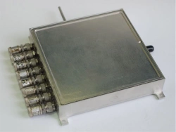 8-Channel Power Divider/Summer for RF Applications