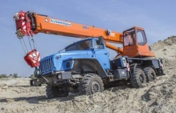 Crane Truck KS-35719-3-02 with 16t Capacity