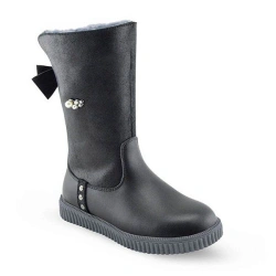 Children's orthopedic boots with heated lining for lower limb apparatus