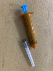 Sterile Single-Use Three-Part Injection Syringe with Luer Lock and UV Protection