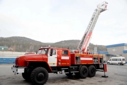 Fire Tanker with Ladder ACL-5, Model 58819R on Ural-4320 Chassis