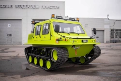 All-Terrain Snow and Swamp Vehicle "PLASTUN" 4-Wheel Track Model