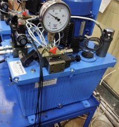 Electric Hydraulic Steering Machine CM.2B-101/4Н-B/2-У/2-441-441/74Р