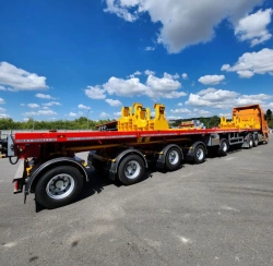 Sliding Lowboy Semi-Trailer MANAC 5V0F4H with KAMA NF 202 Tires