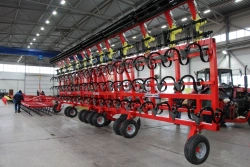 Medium Pre-Sowing Cultivator "Tillermaster 11000