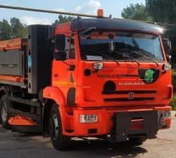 ED300KG Combined Road Machine with De-icing Material Distributor and Washing Equipment