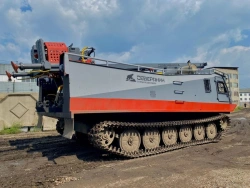 High-Mobility Crawler Vehicle for Passenger and Cargo Transport GMVP-01-B