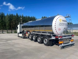Food-Grade Tank Semi-Trailer for Transport and Storage 32m³ Model 9751H6