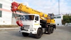Truck Crane KS-5576-5-21 with 25 Ton Capacity