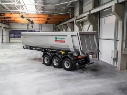 Electric Bridge Cranes for Lifting and Transport with Load Capacity up to 50 Tons