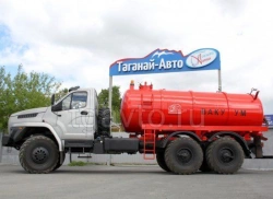 Vacuum Tank Truck MV Type 5670D8-40 on Ural 6370-1151 Chassis