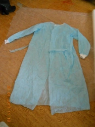 Surgical Medical Gown - Non-Sterile, 4 Ties