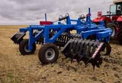 Chisel Plow PЧП-6U for Soil Tillage and Leveling