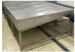 Stainless Steel Inclined Table 1500x800x700 mm