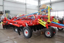 Pneumatic Disc Seeder "Agrator-Combi 7200