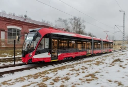 100% Low-Floor Three-Section Tram Model 71-932