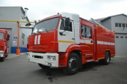 Light-Class Fire Truck for Emergency Response APP 3.2-40/4 (43253)