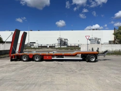 Tri-Axle Lowbed Trailer 4589PF for Heavy Equipment Transport