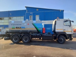 Light Oil Transportation Tanker AC-12, Model TM264010 (Modification 4693D2) on MAZ 5N33 Chassis