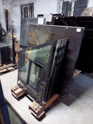 Right Side Tempered Glass for Tram Car 71-412 DAG 811.1