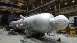 Hydrogen Isodeparaffinization Reactor R-2