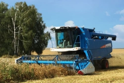 Self-propelled combine harvester Agromash 4000-111YAM with chopper-spreader, conditioner
